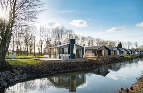 Kerkdriel House | Holiday house Kerkdriel for 1 - 6 persons with 3 bedrooms - Holiday home