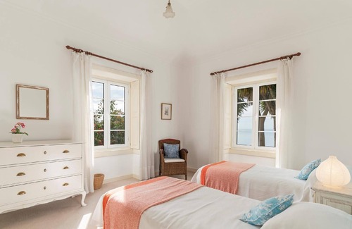 Monte House | Holiday house Monte Funchal for 1 - 8 persons with 4 bedrooms - Holiday home
