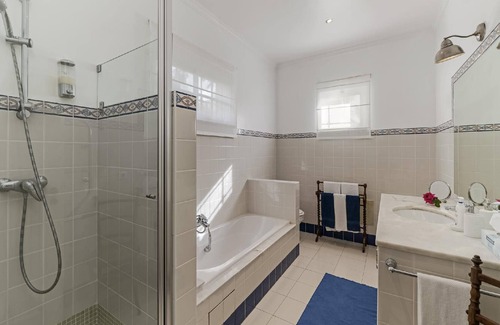 Monte House | Holiday house Monte Funchal for 1 - 8 persons with 4 bedrooms - Holiday home
