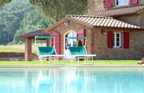 Montescudaio House | Holiday house Montescudaio for 1 - 18 persons with 5 bedrooms - Holiday home