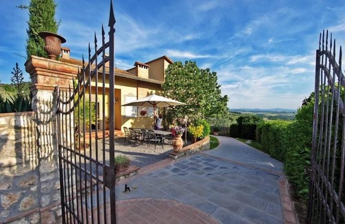 Iano House | Holiday house Montaione for 1 - 9 persons with 4 bedrooms - Holiday home