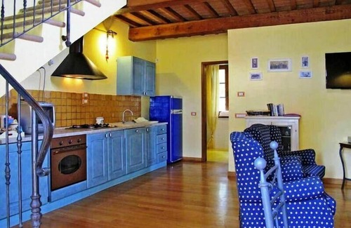 Ramazzano House | Holiday house Oscano for 1 - 14 persons with 4 bedrooms - Holiday home