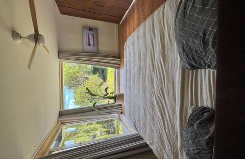Leidschenveen-Ypenburg House | Holiday house 's-Gravenhage for 1 - 8 persons with 5 bedrooms - Twin house