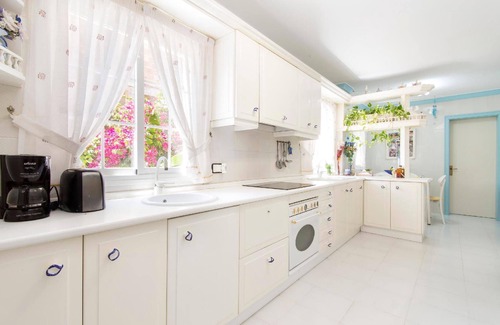 Son Ferrer House | Holiday house Son Ferrer for 1 - 8 persons with 3 bedrooms - Row house