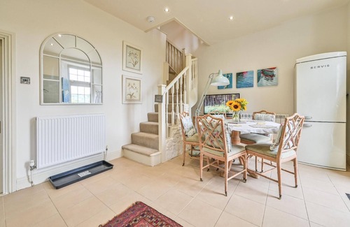 Torquay House | Holiday house Torquay for 1 - 5 persons with 3 bedrooms - Twin house