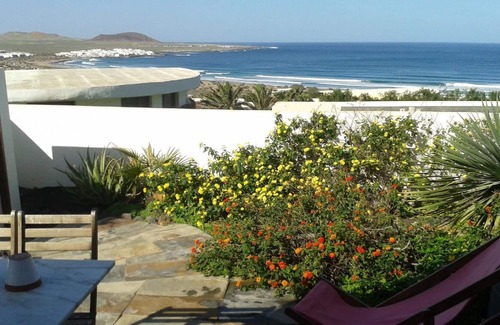 Urbanizacion Famara House | Holiday house Urbanización Famara for 1 - 4 persons with 1 bedroom - Holiday house