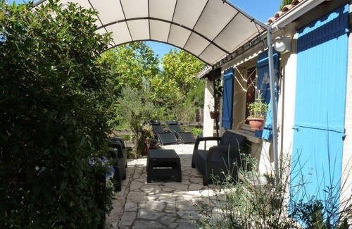 Vacquieres House | Holiday house Vacquières for 1 - 5 persons with 2 bedrooms - Holiday house
