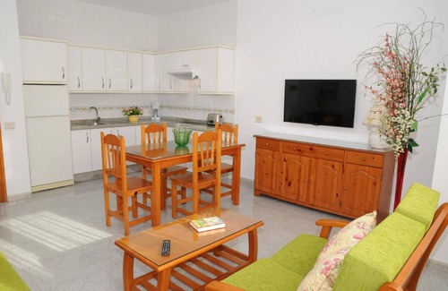Vecindario House | Holiday house Vecindario for 2 - 5 persons with 2 bedrooms - Holiday apartment in one or multi-famil