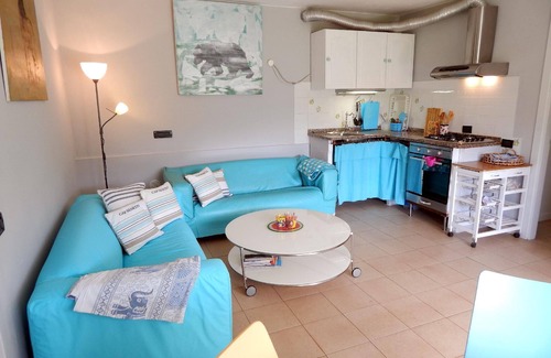 Follo House | Holiday house with a Mediterranean backdrop, ideal for trips to Cinque Terre or for a holiday with your dog