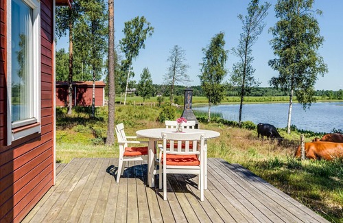 Ronninge Ski Chalet | Holiday house with a view of Lake Hängasjön | SE06016