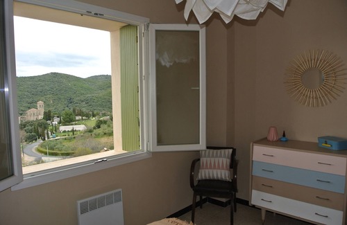 Vailhan House | holiday house with terrace, panoramic view, lake of olivettes