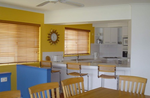 Merimbula House | HOLIDAY IN A VIEW AT THE HILLTON !