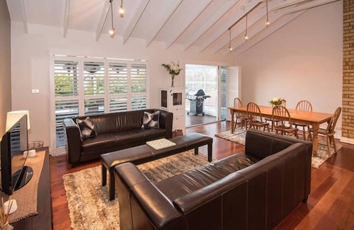 Quindalup House | HOLIDAY IN DUNSBOROUGH - QUINDALUP n *BAYSIDE*