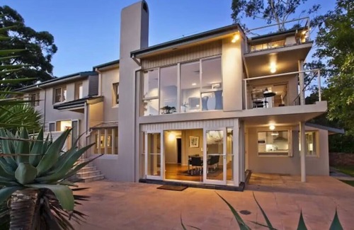 Northwood House | Holiday in this beautiful harbourside retreat.