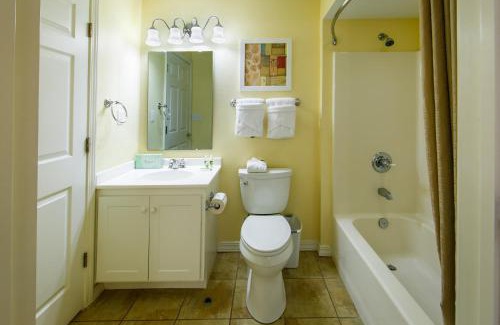 Galveston Hotel | Holiday Inn Club Vacations Galveston Seaside Resort