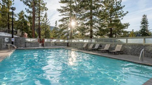 Tahoe Village Hotel | Holiday Inn Club Vacations - Tahoe Ridge Resort