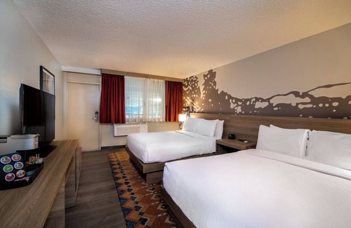 Estes Park Hotel | Holiday Inn Estes Park by IHG