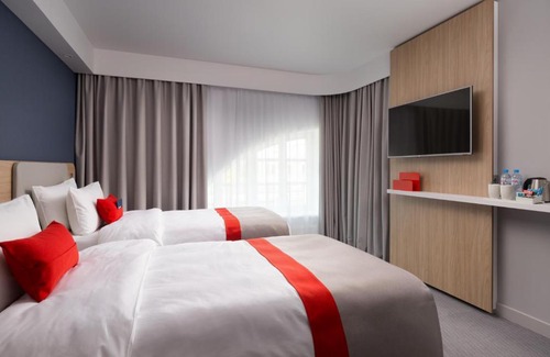 Admiralteyskiy Hotel | Holiday Inn Express - St. Petersburg - Sadovaya, an IHG Hotel