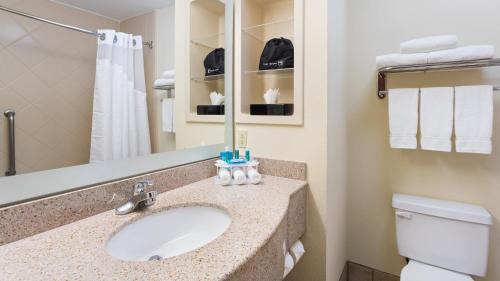 Twentynine Palms Hotel | Holiday Inn Express Hotel & Suites Twentynine Palms by IHG