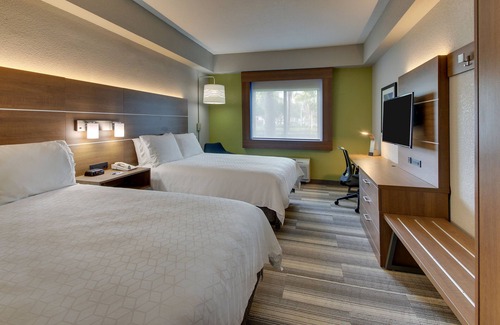 Villages of Palm Beach Lakes Hotel | Holiday Inn Express & Suites West Palm Beach Metrocentre by IHG