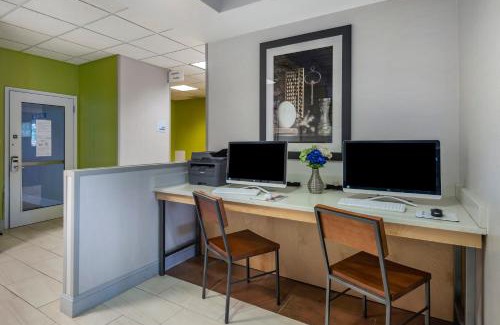 Gastonia Hotel | Holiday Inn Express Charlotte West - Gastonia by IHG