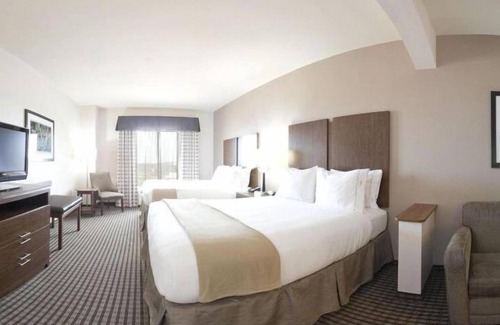 Lakeview Jefferson County Hotel | Holiday Inn Express Hotel & Suites PORT ARTHUR by IHG