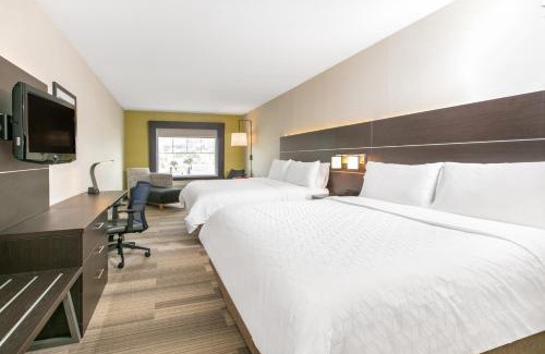 Seaside Resort | Holiday Inn Express Hotel & Suites Seaside Convention Center by IHG