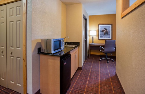 Brainerd Hotel | Holiday Inn Express Hotel & Suites Brainerd-Baxter by IHG