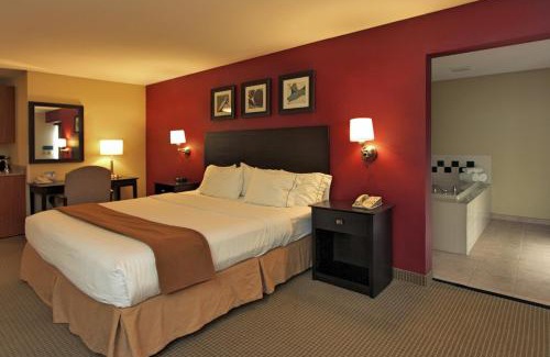Defiance Hotel | Holiday Inn Express Hotel & Suites Defiance by IHG