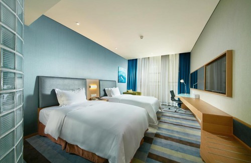 Shizhong District Hotel | Holiday Inn Express Leshan City Square by IHG - High Speed Rail and Leshan Giant Buddha