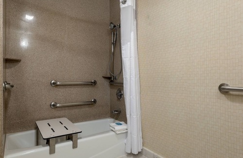 Hawthorne Hotel | Holiday Inn Express Los Angeles Airport Hawthorne by IHG