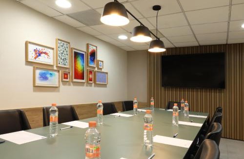 Monterrey Hotel | Holiday Inn Express Monterrey Galerias-San Jeronimo by IHG