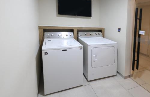 Monterrey Hotel | Holiday Inn Express Monterrey Galerias-San Jeronimo by IHG