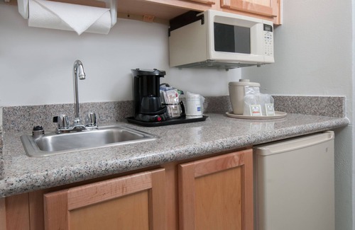 Near East Side Hotel | Holiday Inn Express San Antonio Rivercenter Area by IHG