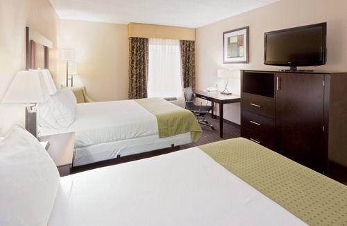 Spring Hill Hotel | Holiday Inn Express Suites Charleston by IHG