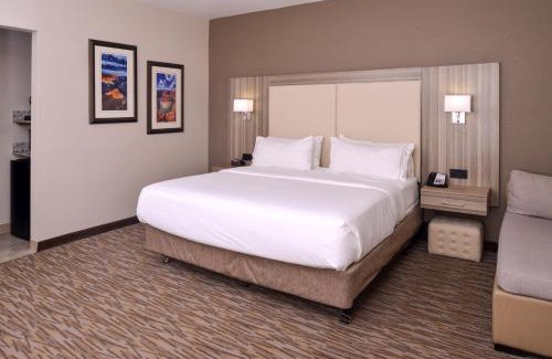 Williams Hotel | Holiday Inn Express & Suites Williams by IHG