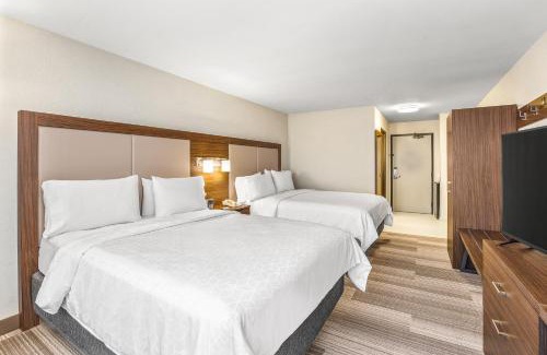 South End Hotel | Holiday Inn Express & Suites Tacoma by IHG