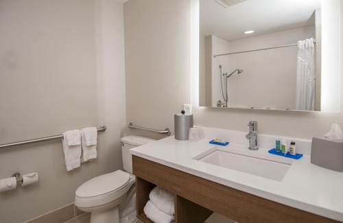 St. Martin Hotel | Holiday Inn Express & Suites Ocean Springs by IHG