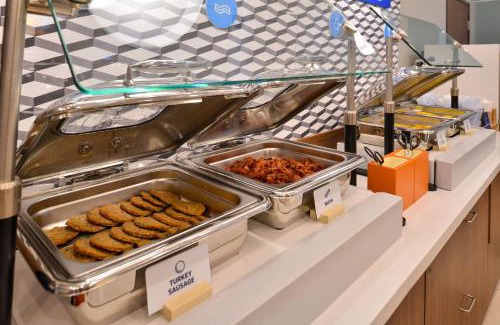 Lathrop Hotel | Holiday Inn Express & Suites Lathrop by IHG
