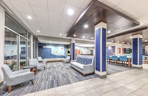 Moore Hotel | Holiday Inn Express & Suites Moore by IHG