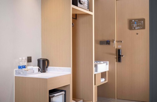 Xiangzhou District Hotel | Holiday Inn Express Zhuhai Grand Theater by IHG