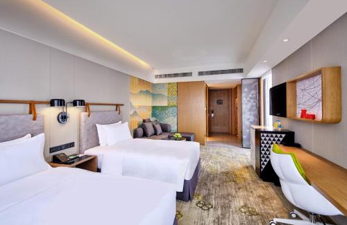 Baiyun Hotel | Holiday Inn Guangzhou South Lake-an lHG Hotel