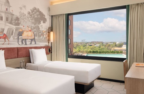 Gurugram Hotel | Holiday Inn Gurgaon NH8 by IHG