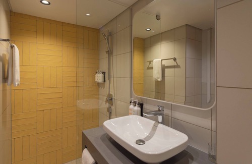 Cathedral Hill Hotel | Holiday Inn Lusaka by IHG