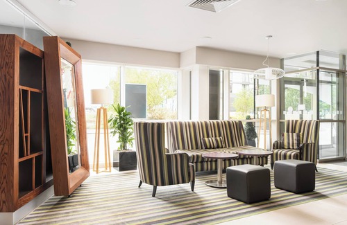 Salford Hotel | Holiday Inn Manchester-Media City UK by IHG