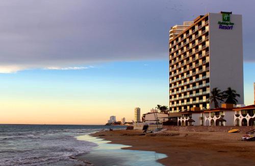 Zona Dorada Hotel | Holiday Inn Resort Mazatlan by IHG