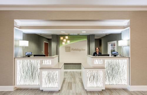 Lake City Hotel | Holiday Inn & Suites Lake City by IHG
