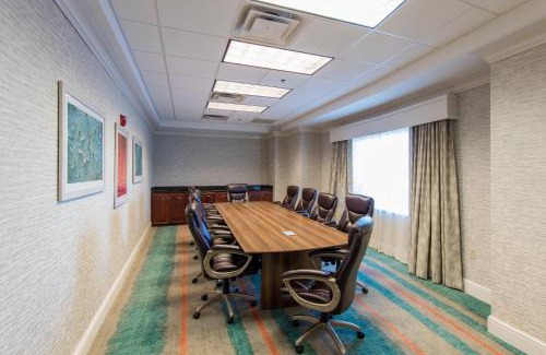 Lake City Hotel | Holiday Inn & Suites Lake City by IHG