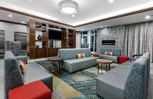 College Station Hotel | Holiday Inn & Suites College Station - Aggieland by IHG