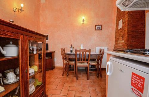 Bivio Lugnano House | Holiday Home in Monte Santa Maria with Pool